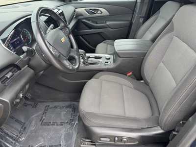 2022 Chevrolet Traverse, $24499. Photo 5
