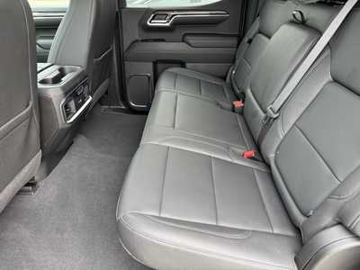 2024 Chevrolet 1500 Crew Cab, $48999. Photo 6