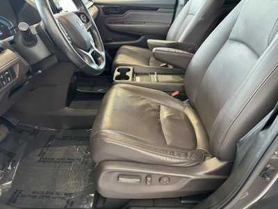 2019 Honda Odyssey, $26475. Photo 6