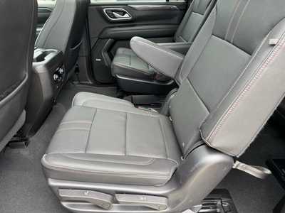 2022 Chevrolet Suburban, $46499. Photo 7