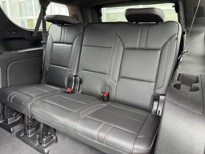 2022 Chevrolet Suburban, $46499. Photo 8