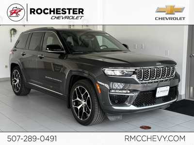 2022 Jeep Grand Cherokee, $40995. Photo 1
