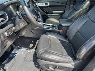 2021 Ford Explorer, $30999. Photo 6