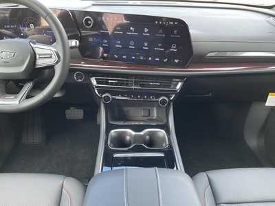2026 Chevrolet Traverse, $52020.0. Photo 2