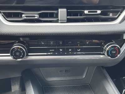 2026 Chevrolet Equinox, $31785.0. Photo 10