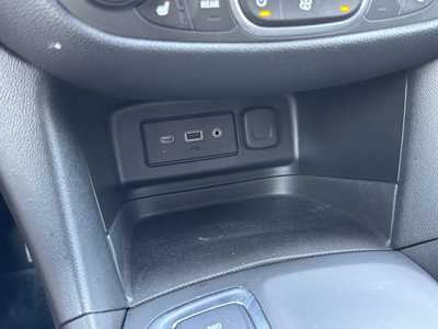 2020 Chevrolet Equinox, $16998. Photo 11