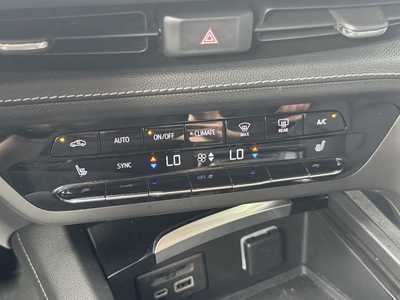 2021 Buick Envision, $23999. Photo 10