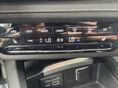 2021 Buick Envision, $23999. Photo 11