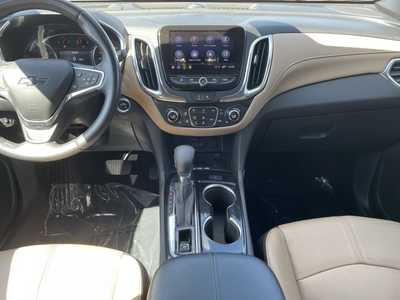 2022 Chevrolet Equinox, $24999. Photo 2