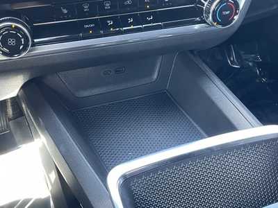 2026 Chevrolet Equinox, $31490.0. Photo 11