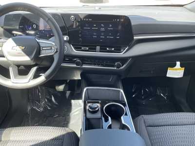 2026 Chevrolet Equinox, $31490.0. Photo 2