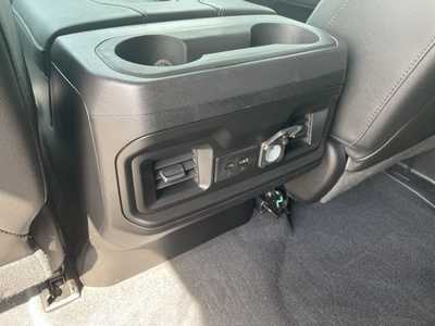 2019 Chevrolet 1500 Crew Cab, $26299. Photo 7