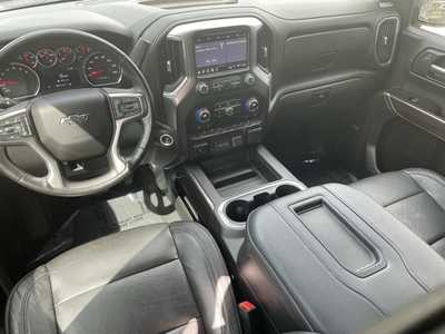 2019 Chevrolet 1500 Crew Cab, $26299. Photo 8
