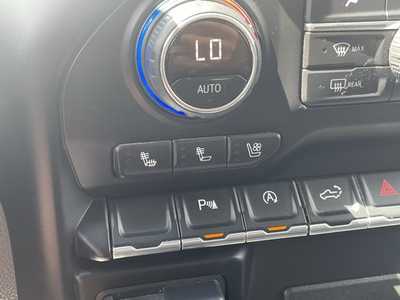 2019 Chevrolet 1500 Crew Cab, $35799. Photo 11