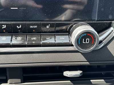 2026 Chevrolet Colorado Crew Cab, $44920.0. Photo 11