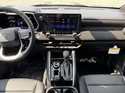 2026 Chevrolet Colorado Crew Cab, $44920.0. Photo 2