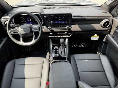 2026 Chevrolet Colorado Crew Cab, $44920.0. Photo 8