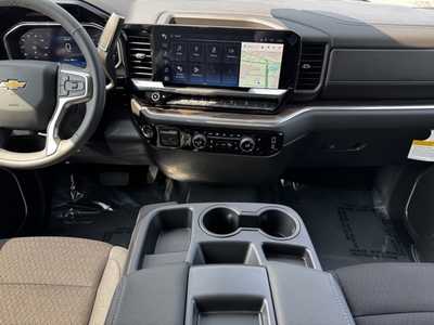 2026 Chevrolet 1500 Crew Cab, $55520.0. Photo 2