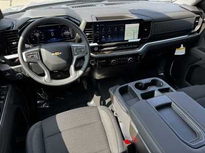2026 Chevrolet 1500 Crew Cab, $55520.0. Photo 8