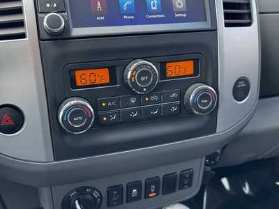2021 Nissan Frontier, $18495. Photo 9