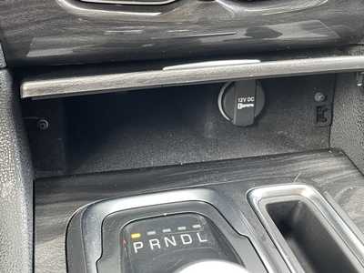 2020 Chrysler 300, $17895. Photo 11
