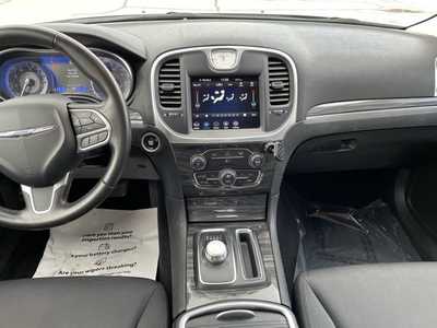 2020 Chrysler 300, $17895. Photo 2