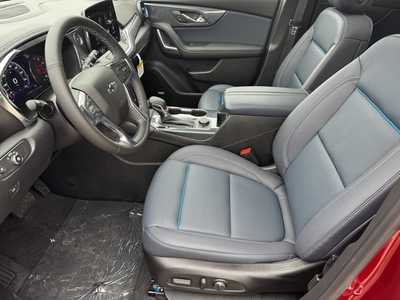 2025 Chevrolet Blazer, $48035.0. Photo 5