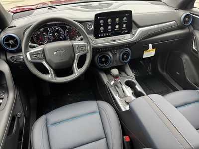 2025 Chevrolet Blazer, $48035.0. Photo 9