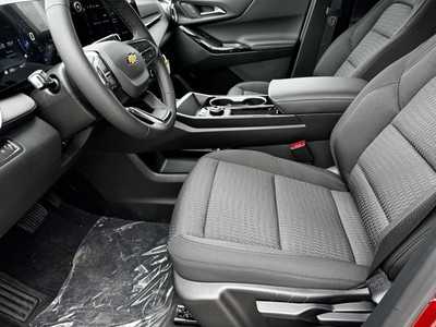 2026 Chevrolet Equinox, $32485.0. Photo 5