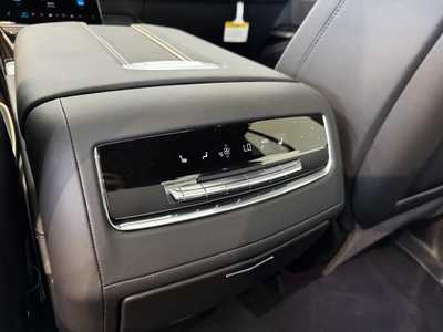 2025 Cadillac Escalade, $113620.0. Photo 12