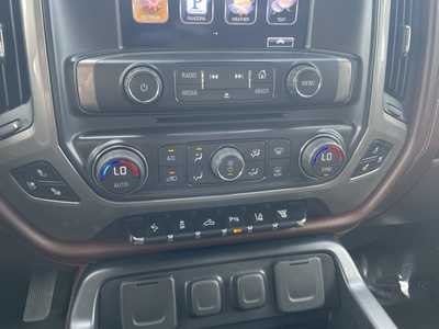 2016 Chevrolet 3500 Crew Cab, $49599. Photo 11