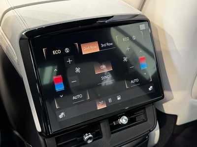 2026 Cadillac Vistiq, $81115.0. Photo 11