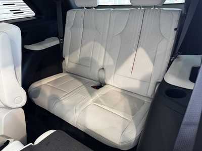 2026 Cadillac Vistiq, $81115.0. Photo 8