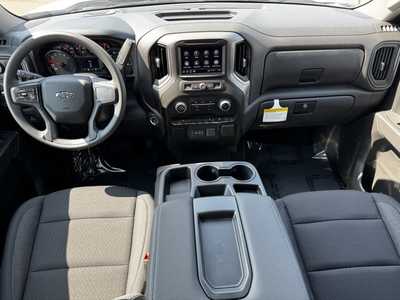 2026 Chevrolet 1500 Crew Cab, $49045.0. Photo 9