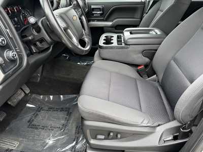 2018 Chevrolet 1500 Crew Cab, $22990. Photo 5