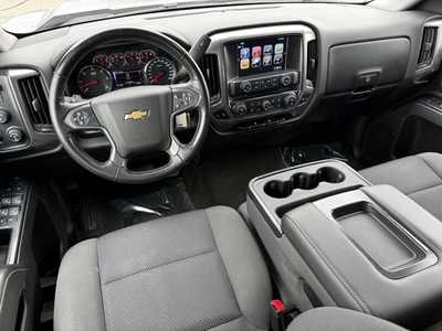 2018 Chevrolet 1500 Crew Cab, $22990. Photo 8