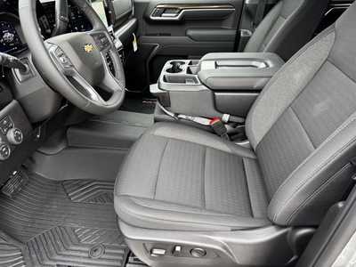 2026 Chevrolet 1500 Crew Cab, $55020.0. Photo 5