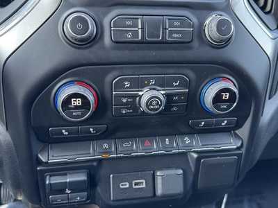 2021 Chevrolet 1500 Crew Cab, $34795. Photo 10