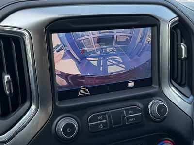 2021 Chevrolet 1500 Crew Cab, $34795. Photo 4