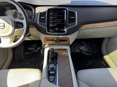 2021 Volvo XC90, $24999. Photo 2