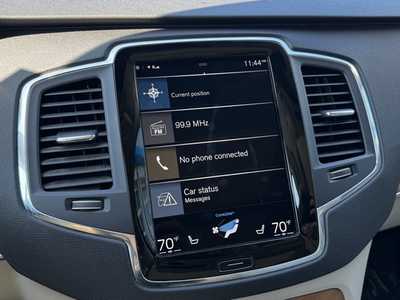 2021 Volvo XC90, $24999. Photo 3