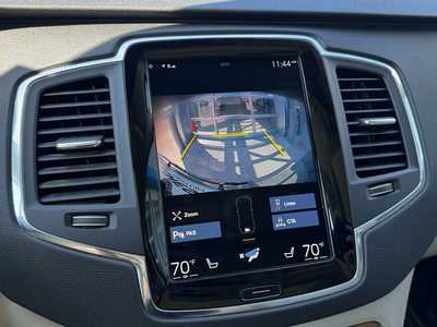 2021 Volvo XC90, $24999. Photo 4