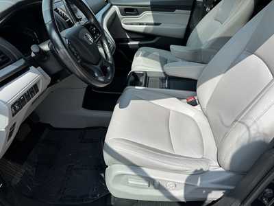 2018 Honda Odyssey, $21999. Photo 5