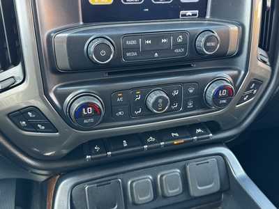 2018 Chevrolet 1500 Crew Cab, $33999. Photo 11
