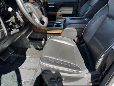 2018 Chevrolet 1500 Crew Cab, $33999. Photo 5