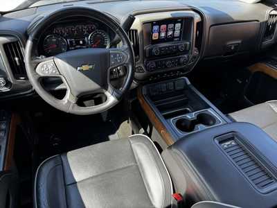 2018 Chevrolet 1500 Crew Cab, $33999. Photo 9