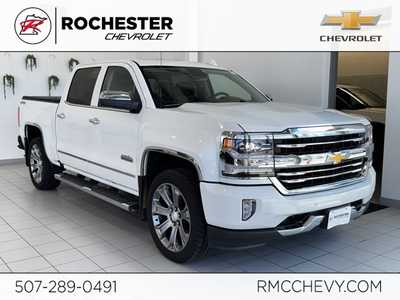 2018 Chevrolet 1500 Crew Cab, $33999. Photo 1