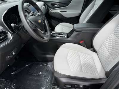2021 Chevrolet Equinox, $18390. Photo 5