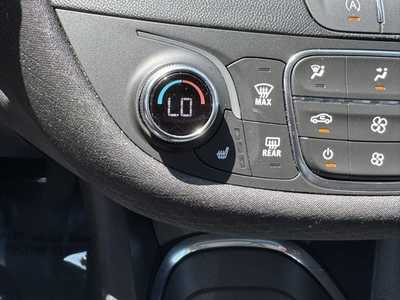 2023 Chevrolet Malibu, $18875. Photo 11