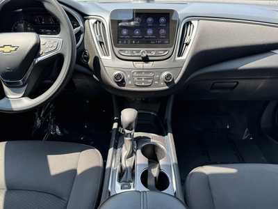 2023 Chevrolet Malibu, $18875. Photo 2